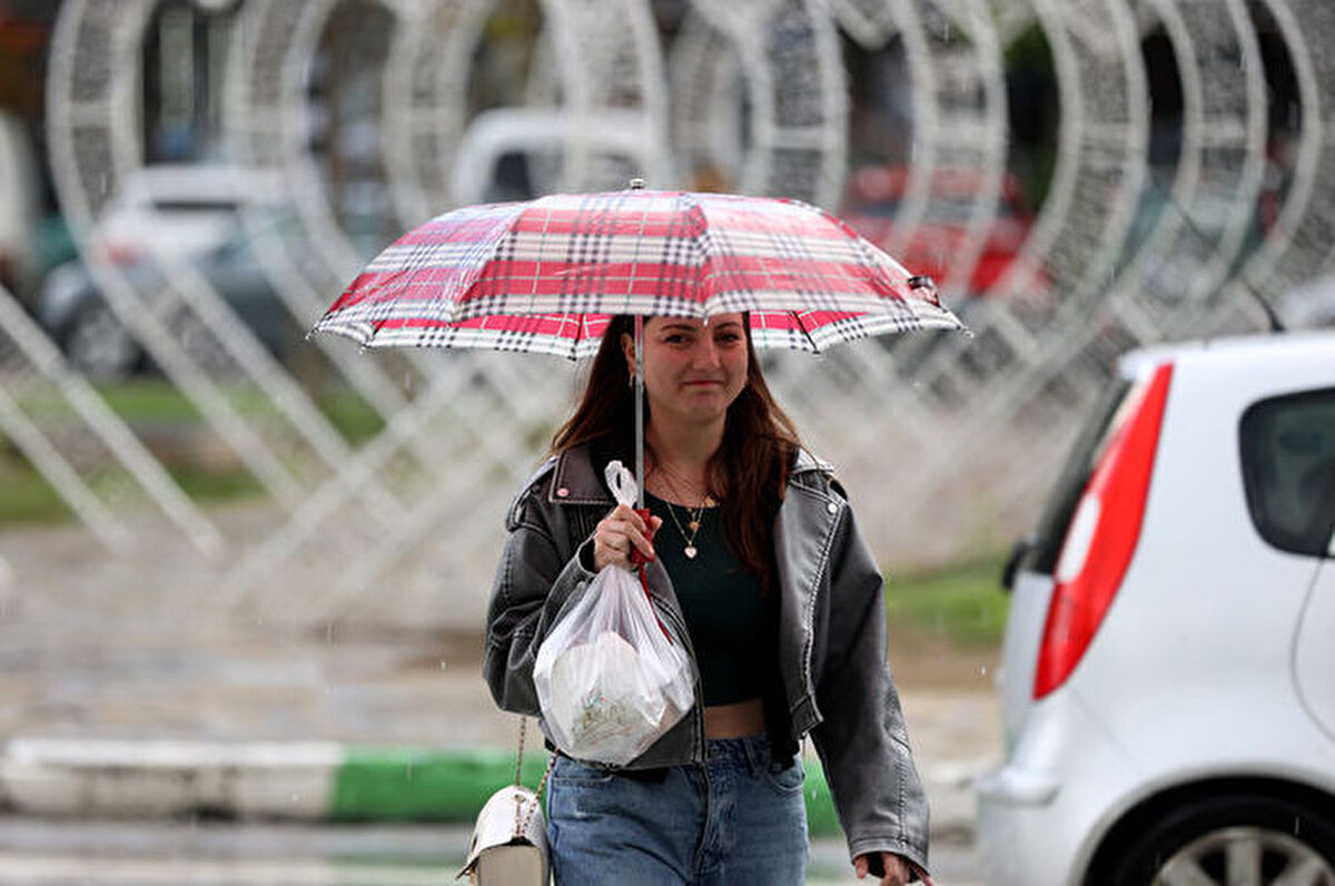 Hatay: 31, Parçalı ve çok bulutlu<br><br>Eskişehir: 25, Parçalı ve az bulutlu, zamanla çok bulutlu, öğle saatlerinden sonra aralıklı sağanak yağışlı<br><br>Konya: 28, Parçalı bulutlu<br><br>Zonguldak: 20, Parçalı ve az bulutlu, zamanla çok bulutlu, öğle saatlerinden sonra hafif aralıklı sağanak yağışlı