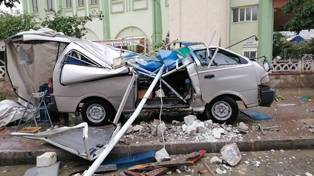 Aydın<br><br>Turuncu kodla uyarıldı. Şiddetli rüzgar bekleniyor.