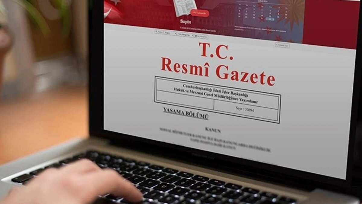 Ulaştırma ve Altyapı Bakanlığı tarafından hazırlanan "Karayolu Taşıma Yönetmeliği'nde Değişiklik Yapılmasına Dair Yönetmelik" Resmi Gazete'de yayımlandı.