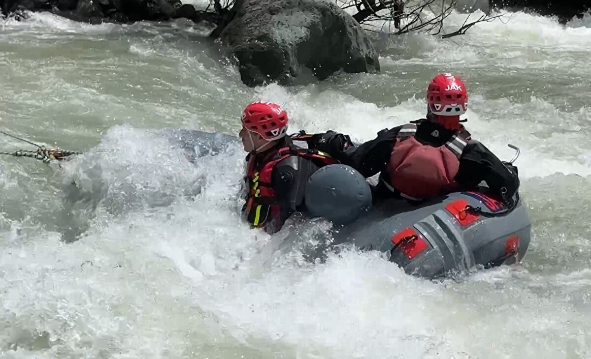 İnşallah kısa sürede oğlumu bulacağız" dedi.