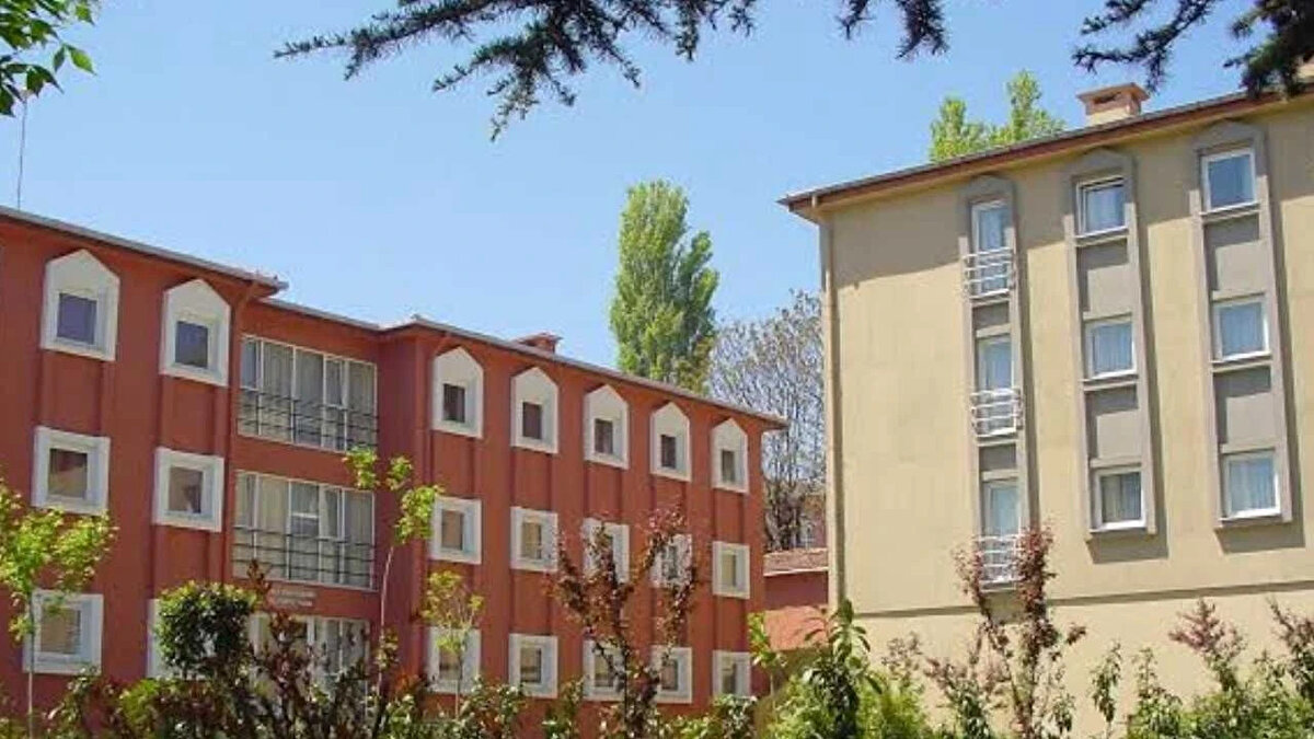 14 - University of California, Los Angeles