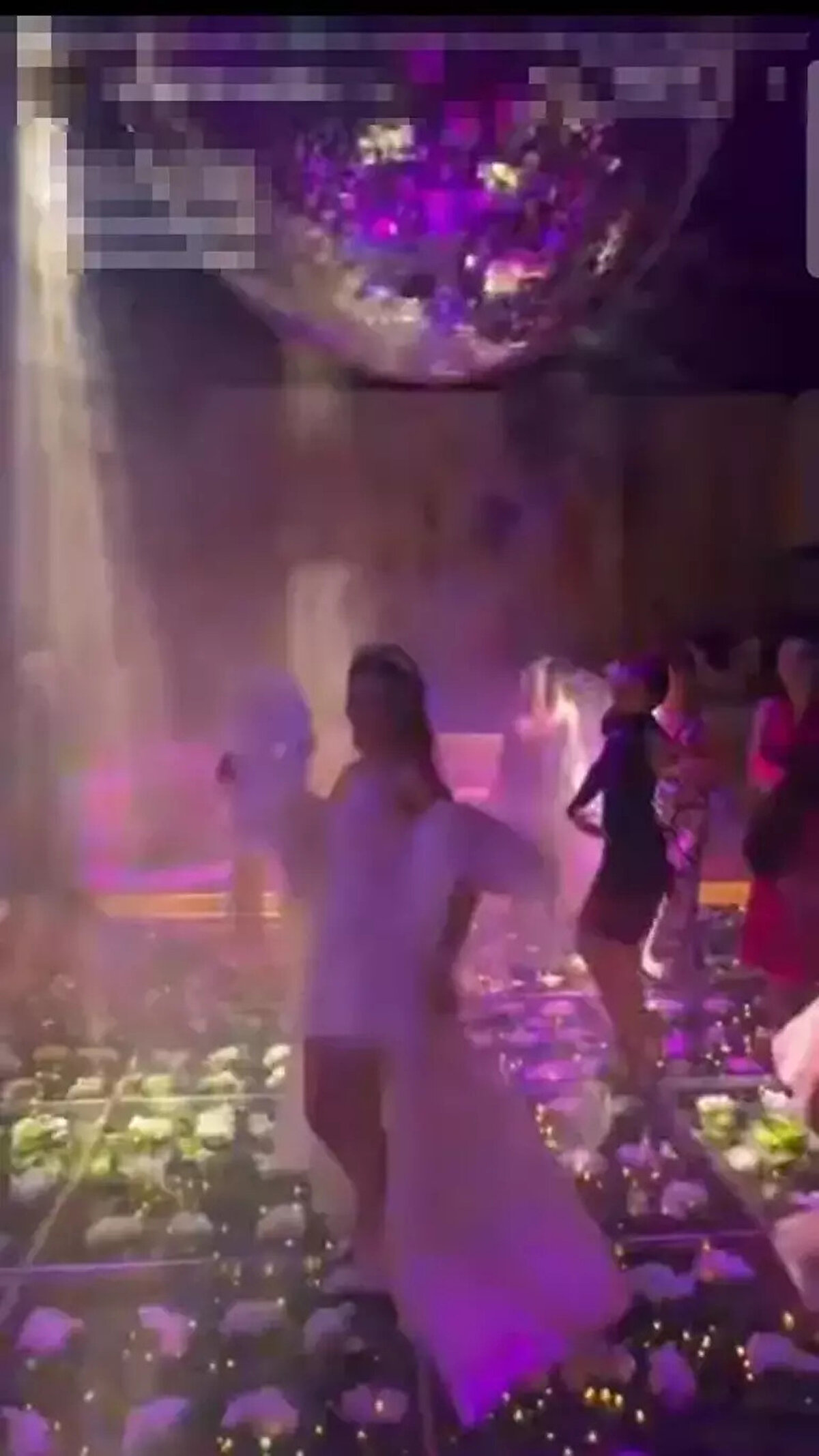 Polis, olayla ilgili inceleme başlattı.