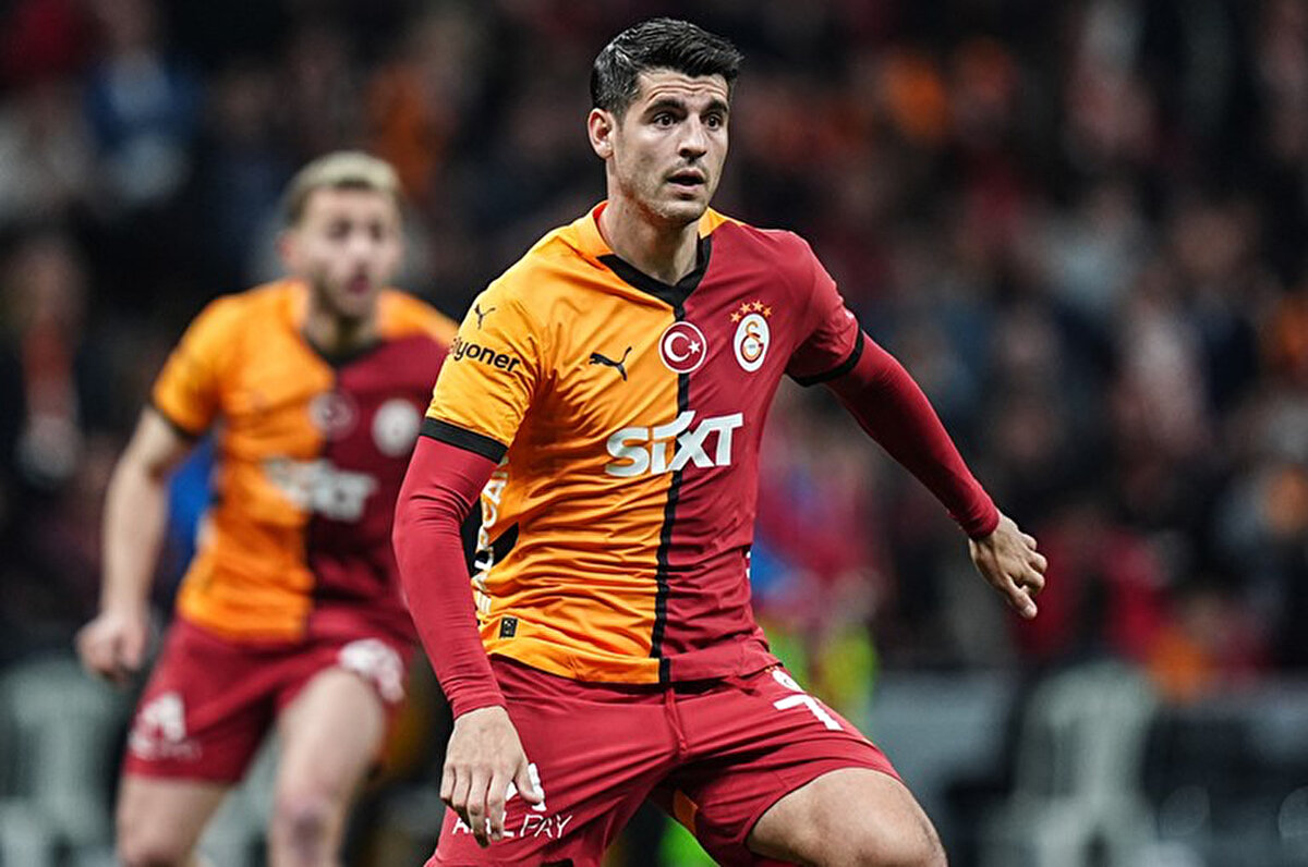 İşte Muhtemel 11'ler<br><br>Galatasaray: Muslera, Sallai, Sanchez, Abdülkerim, Eren, Lemina, Torreira, Yunus, Sara, Barış Alper Yılmaz, Osimhen.<br><br>Kayserispor: Bilal, Gökhan, Hosseini, Attamah, Carole, Kartal Kayra, Karimi, Ramazan, Bourabia, Cardoso, Nazon.