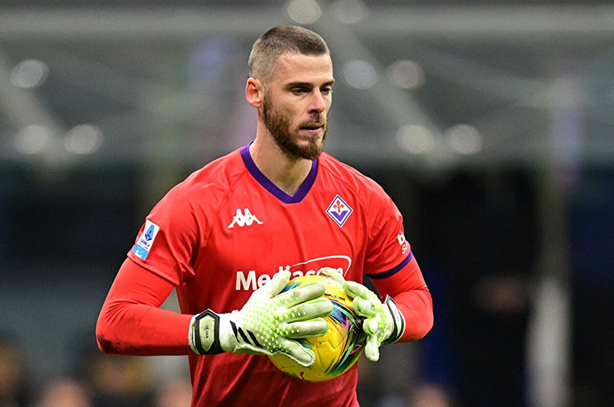 Rooney listesinde olan futbolcular şunlar <br>Fiorentina'dan David De Gea