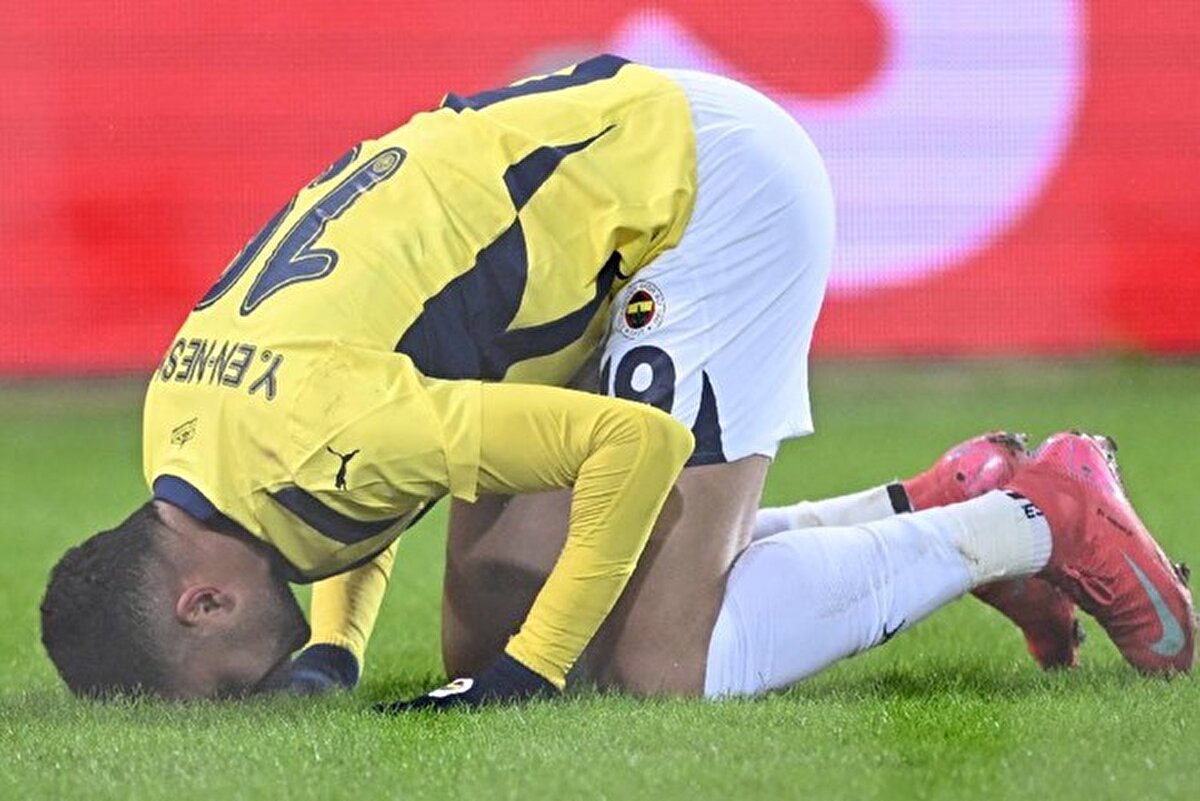 En-Nesyri'nin hareketi sonrası tribünlerde yoğun protesto sesleri yükseldi.<br><br>