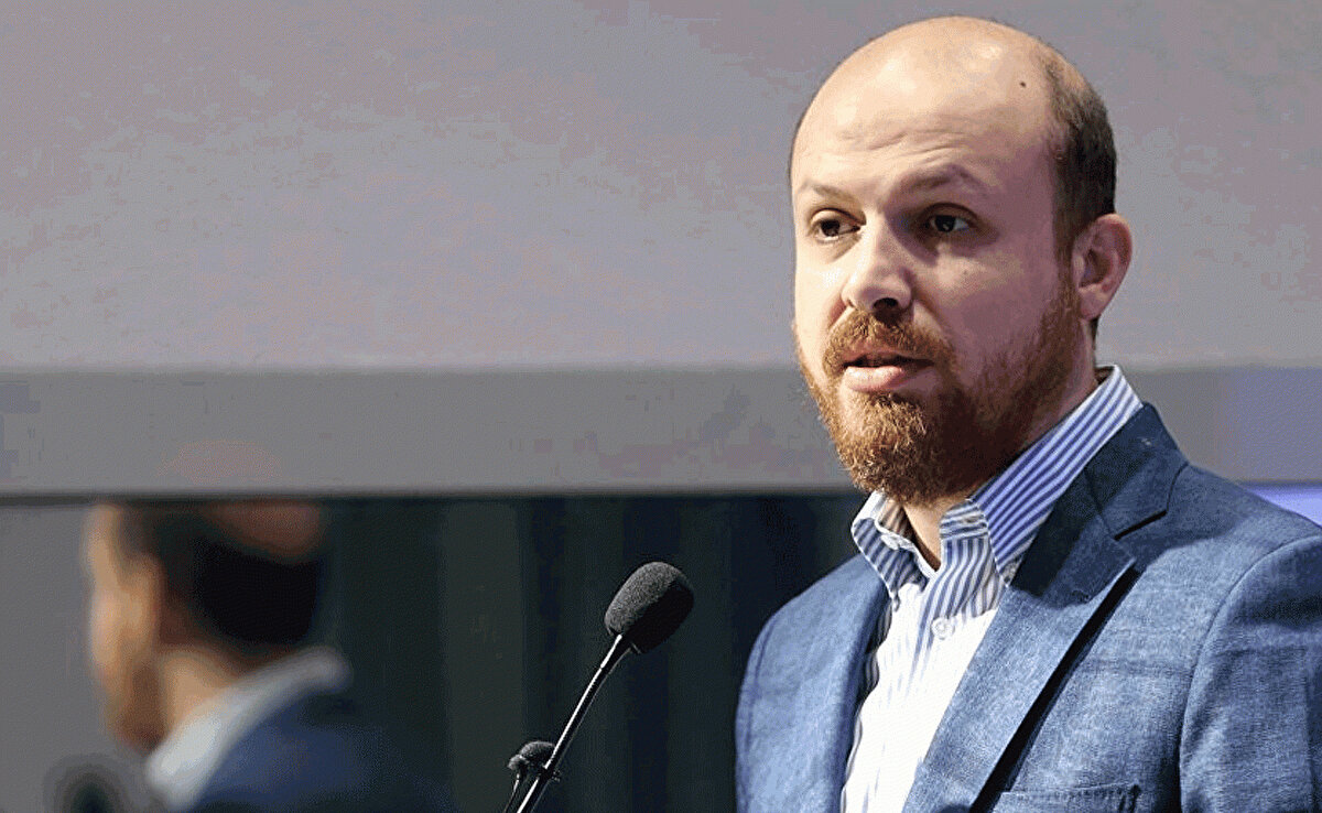 Dünya Etnospor Birliği Başkanı ve Okçular Vakfı Mütevelli Heyeti Üyesi Bilal Erdoğan, Fenerbahçe Kulübü Başkanlığı'na aday olacağı ile ilgili iddialara cevap verdi.