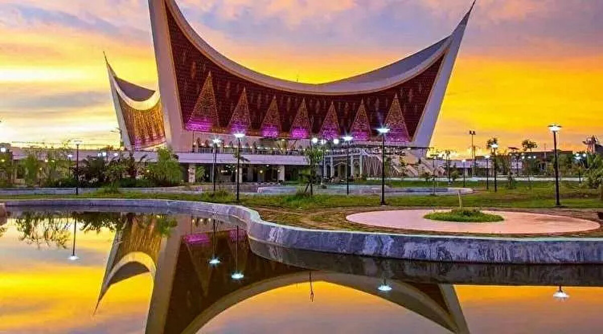 26)  BATI SAMATRA ULU CAMİİ  |  20 BİN<br><br> <br><br>Endonezya