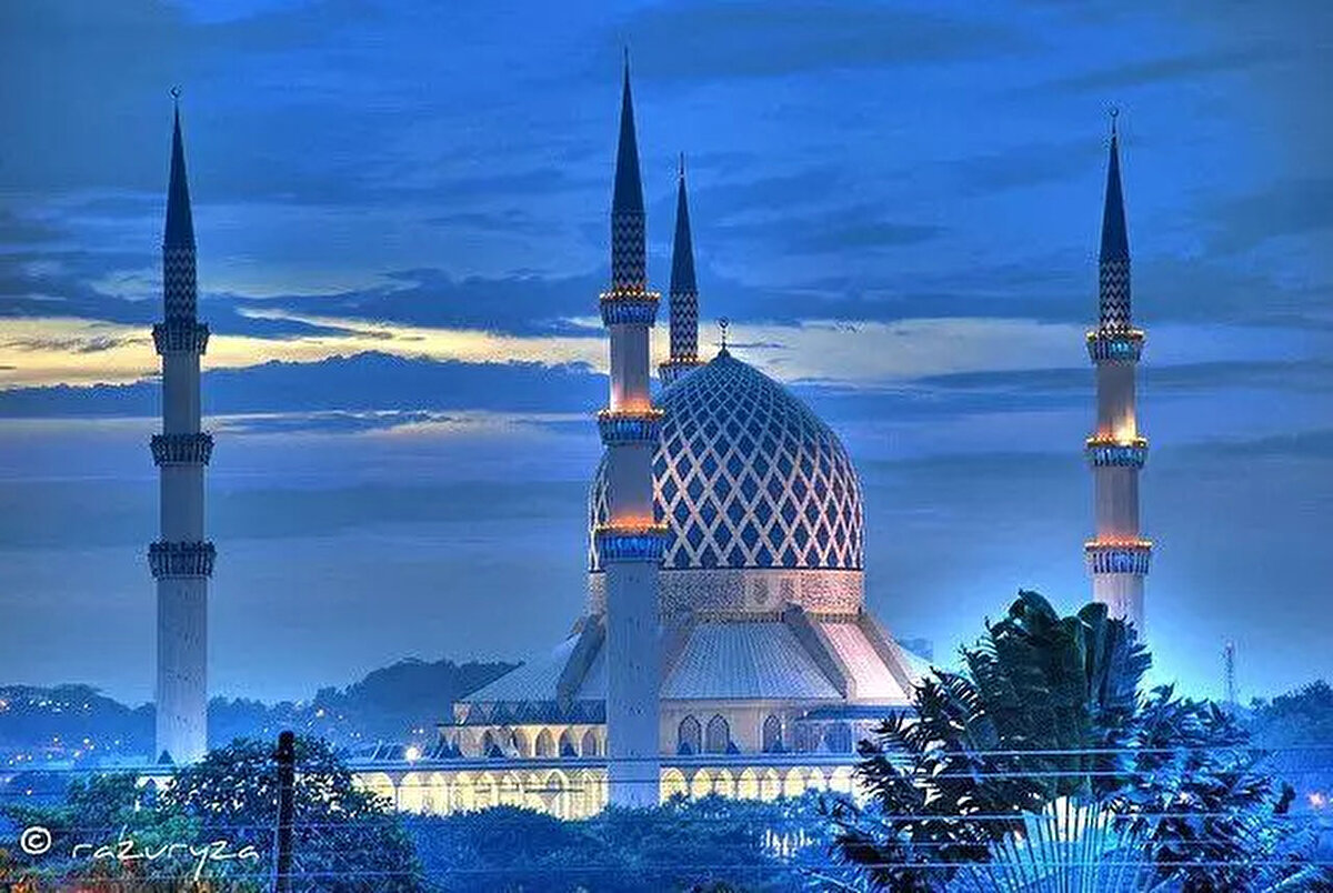 22)  SHAH ALAM CAMİİ  |  24 BİN<br><br> <br><br>Malezya