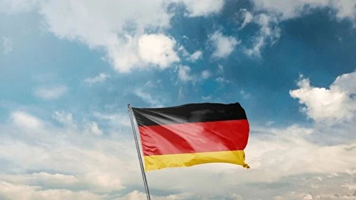 10 - ALMANYA<br>Başvuru sayısı: 861 bin 434<br>Onay sayısı: 668 bin 673<br>Ret sayısı: 181 bin 490<br>Ortalama ret oranı: Yüzde 21,07<br><br><br>