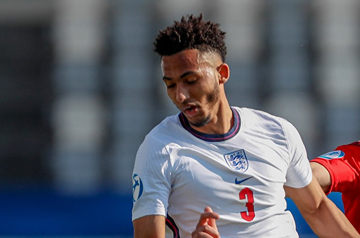 Lloyd Kelly - Juventus (Zorunlu satın alma)<br>