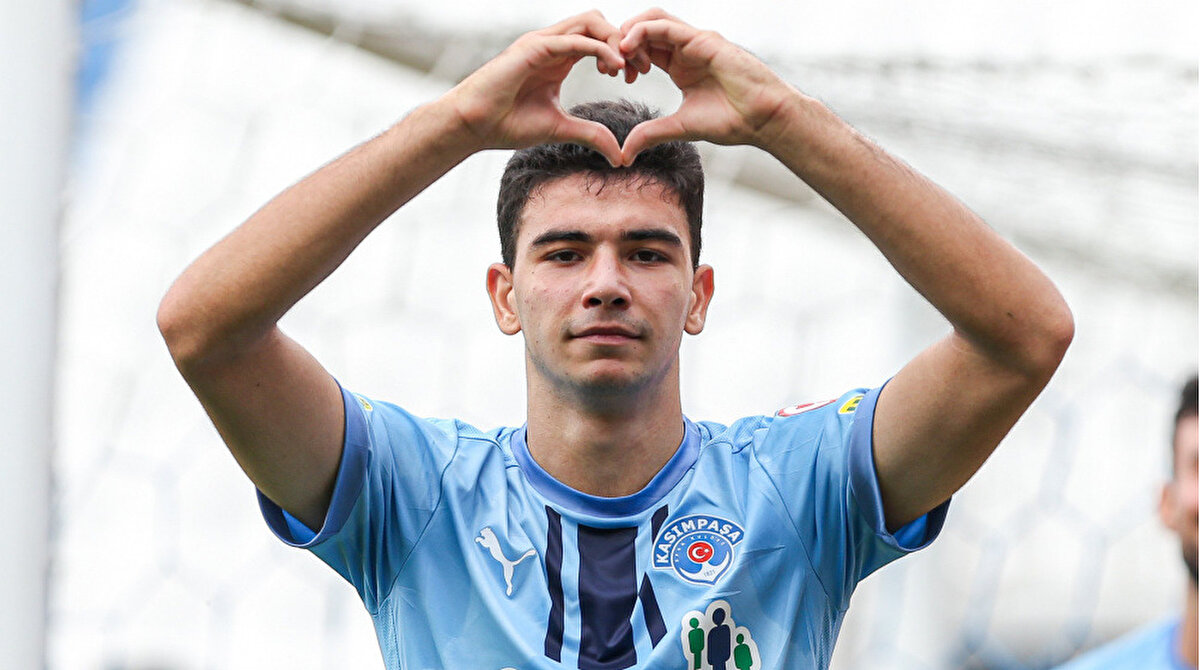 Yasin Özcan- Aston Villa 