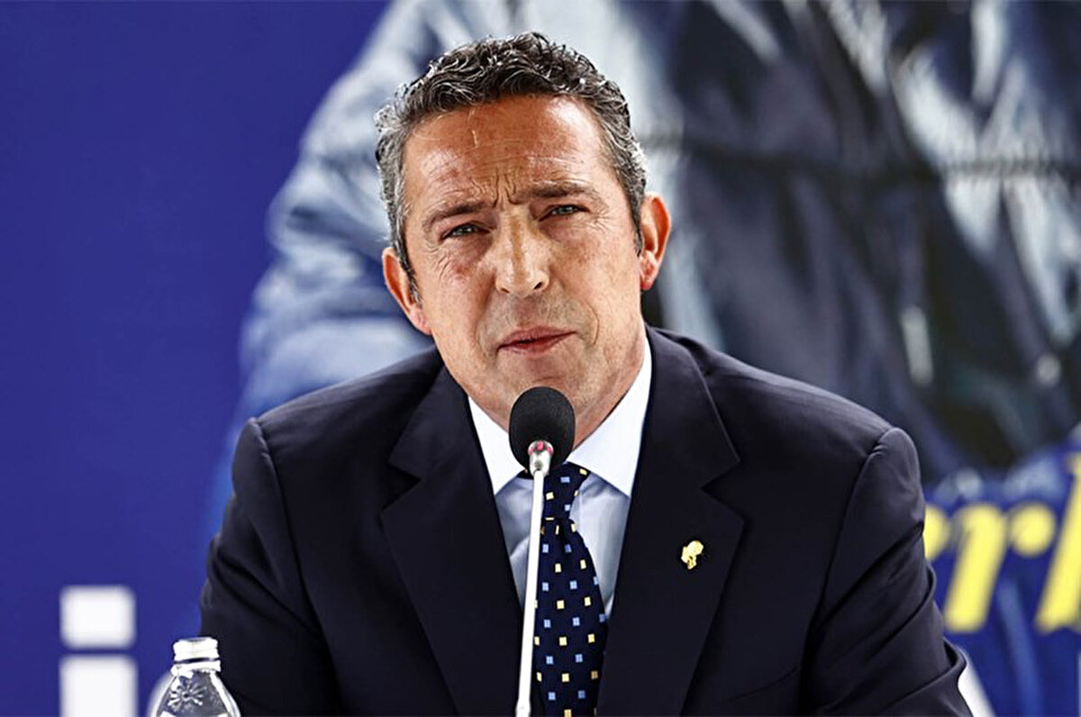 Fenerbahçe'de şampiyonluğun bir kez daha Galatasaray'a kaptırılmasının ardından muhalefet kanadından Ali Koç'a karşı sesler yükselmiş ve seçim talep edilmişti.<br>