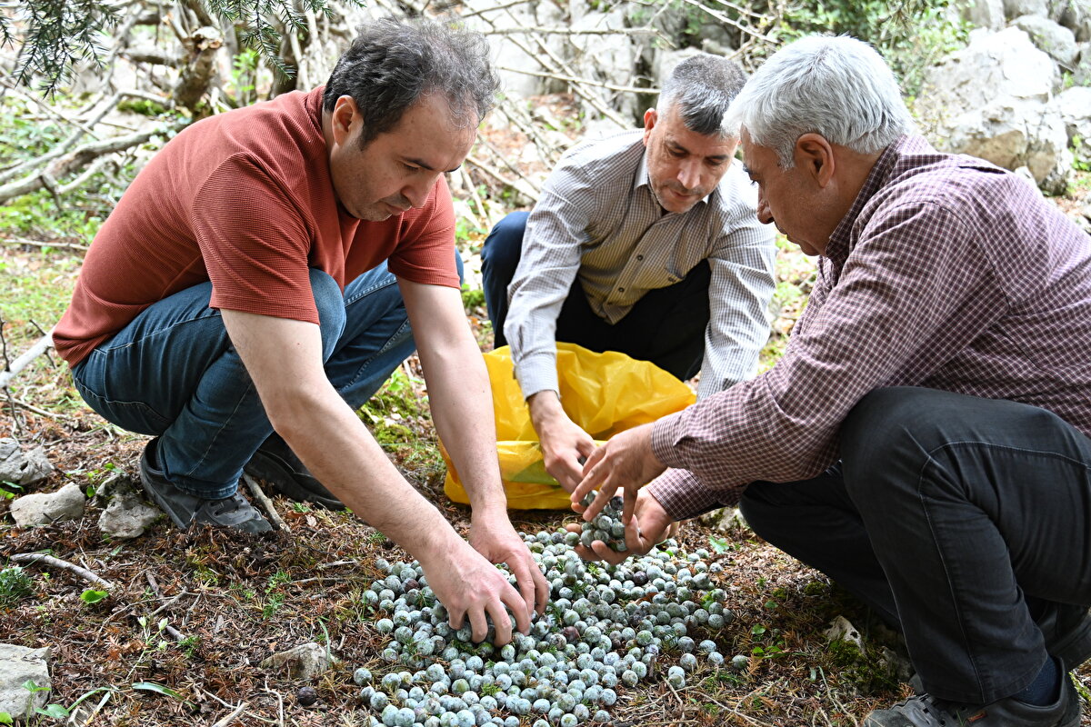 Coğrafi işaret tespihimize katkı sağlayacak<br><br><br>35 yıldır meslekten kopamayan evli ve 3 çocuk babası Mustafa Üstünel, tespih üretiminin meşakkatli olduğunu dile getirdi.<br>