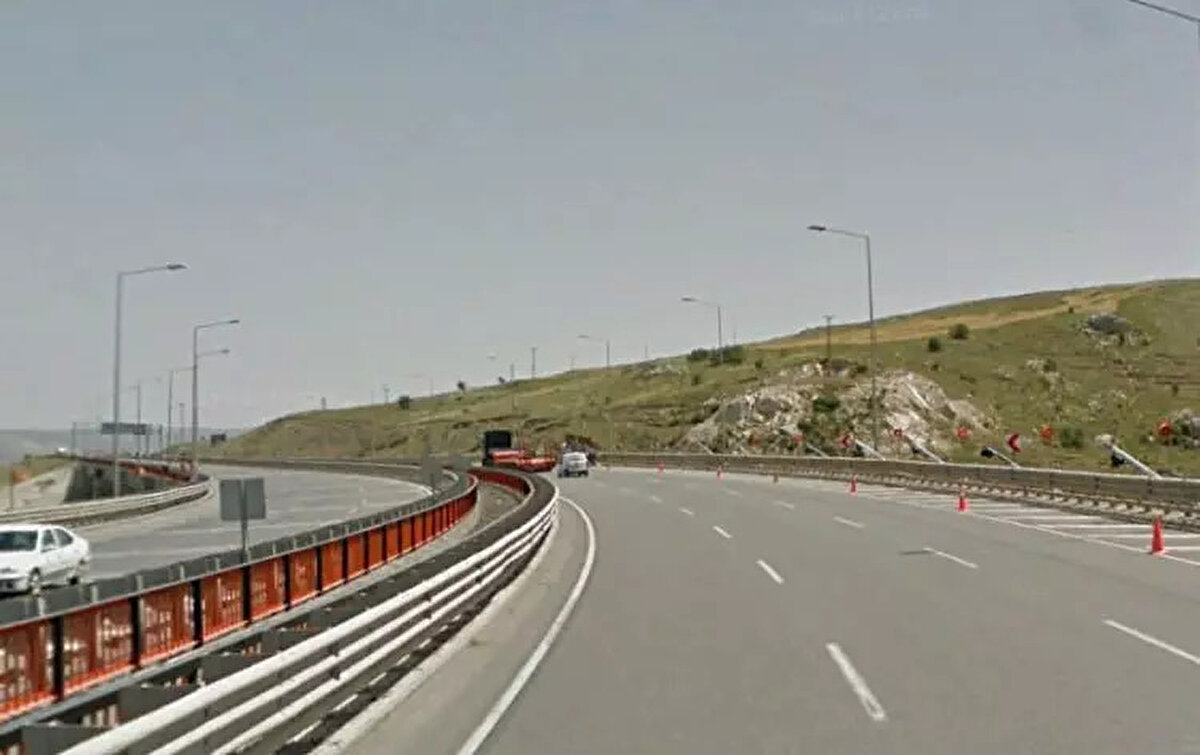 32. Kırıkkale Ankara Kırıkkale Yolu -<br><br> <br><br>Irmak Mevkisi