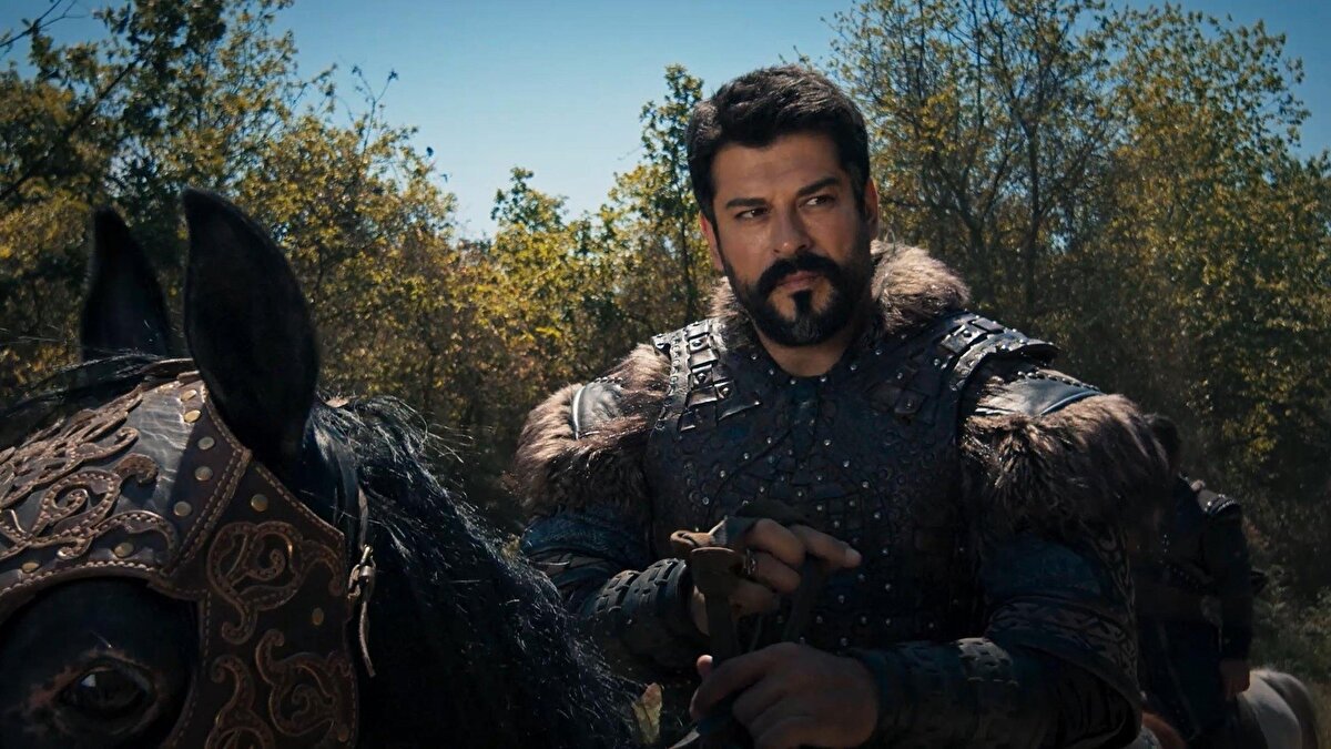 Öte yandan toy kararını öğrenen Yiğit Bey’in Claudius ile temas kurması, bölgede tehlikeli bir ittifakın doğabileceğine işaret ediyor. Claudius'un, Osman Bey’in adımlarına göre şekillenecek hamleleri ise uç hattında yeni bir karışıklığın sinyallerini veriyor.