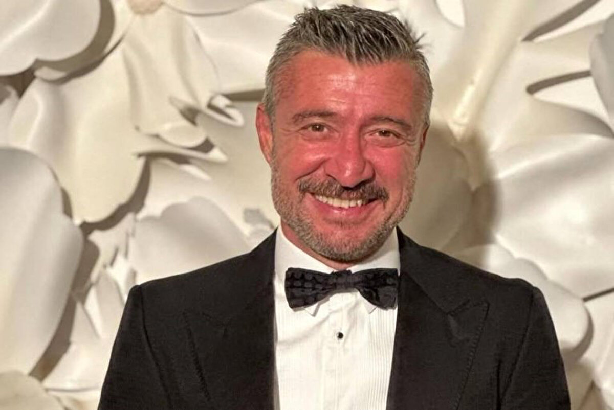 Attıysan penaltıyı o zaman coşku ya! Karşıdaki kaleciye ayıp olur diyorsan atma o zaman."<br>