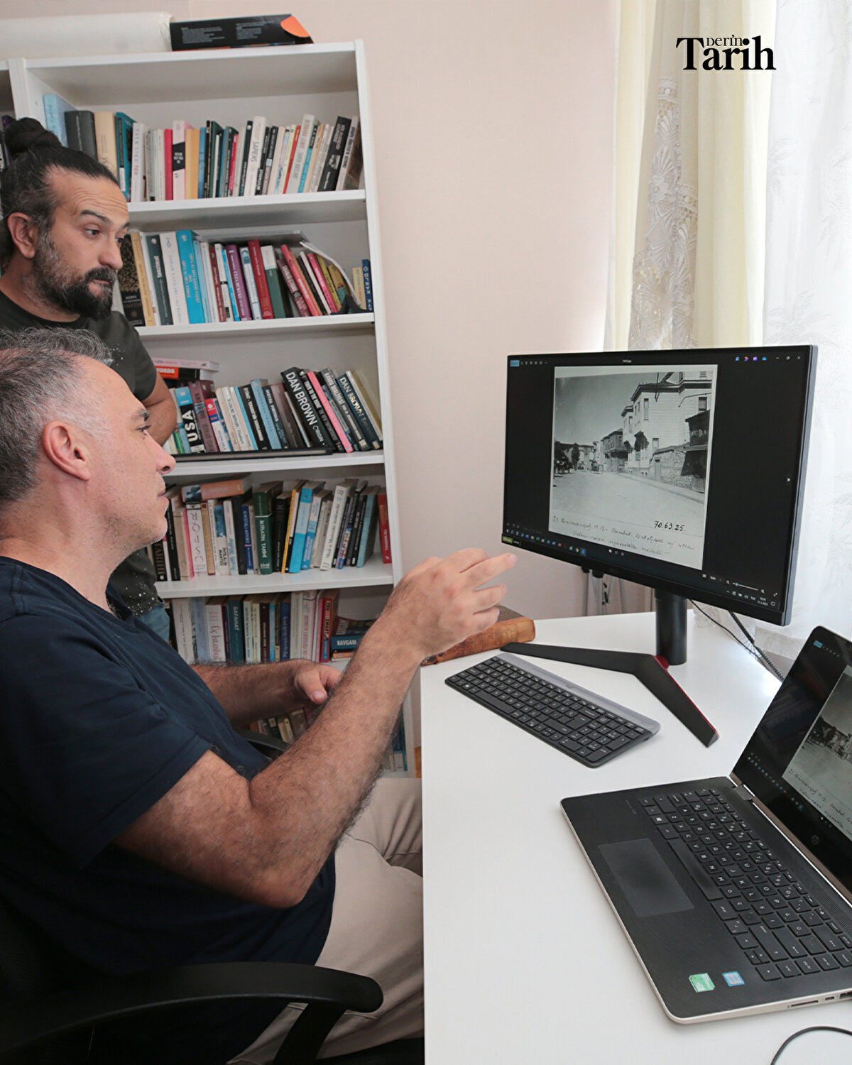 Zsigmond Fejes'in titiz notları sayesinde her bir fotoğrafın hem tarihi hem de belgesel değer taşıdığına dikkati çeken Kaya, kentlerin o dönemki dokusunu anlatması açısından önemli bir vesika olduğunun altını çizdi.<br><br>