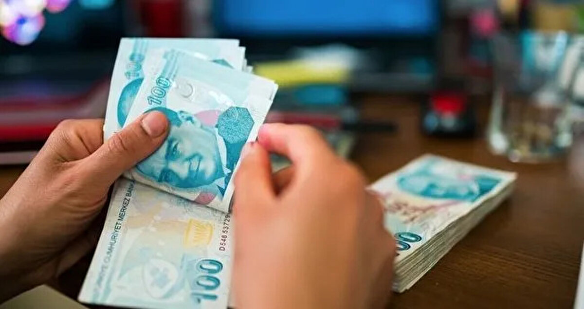 ING Bank<br><br>SGK (SSK, Bağ-Kur ve Emekli Sandığı) emekli maaşını ING'ye taşıyarak maaş tutarınıza göre ek koşulsuz 15.000 TL'ye varan nakit promosyon kazanabilirsiniz. Ayrıca ek nakit promosyonlardan yararlanarak toplamda 25.000 TL'ye varan nakit promosyon kazanılabilir.<br><br>1 aylık toplam gelir/aylık tutarınız,<br><br>10.000 TL'ye (10.000 TL hariç) kadar ise 16.250 TL<br><br>10.000 TL - 15.000 TL (15.000 TL hariç) arası ise 20.000 TL<br><br>15.000 TL - 20.000 TL (20.000 TL hariç) arası ise 22.500 TL<br><br>20.000 TL ve üzeri ise 25.000 TL nakit promosyon ödemesi alırsınız.