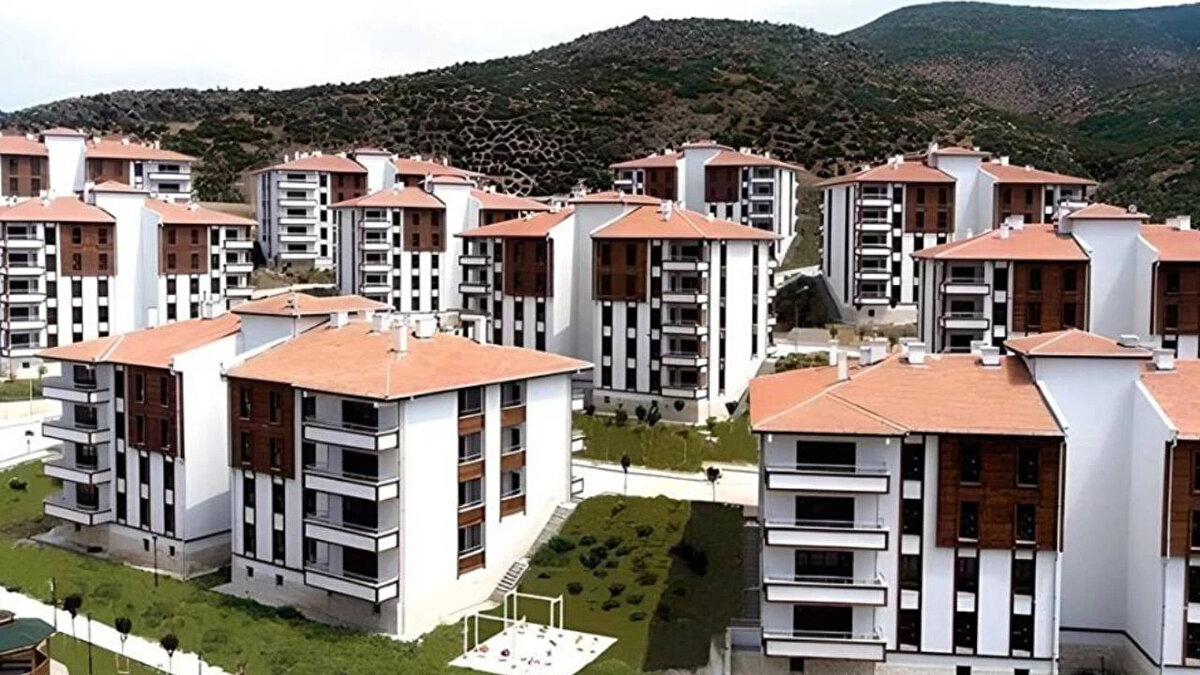 METREKARE OLARAK EN FAZLA DEĞERİ ARTANLAR<br>1- Muş: 20 bin 442 TL (Yüzde 25,66)