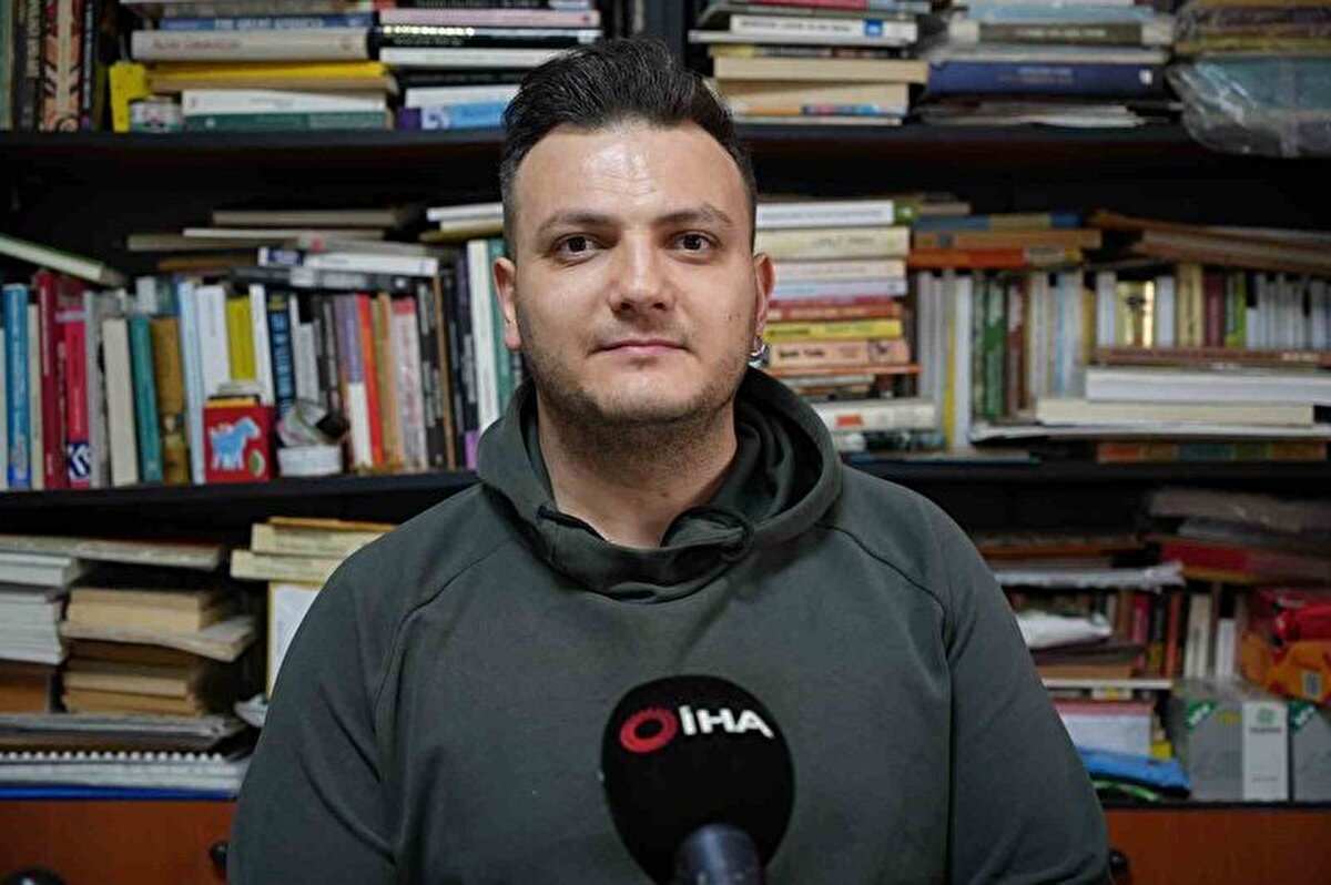 Bayram, Üç Şerefeli Camii'nin II. Murad dönemindeki saltanat mücadelesi sırasında, Osmanlı'nın devletleşme sürecinin bir göstergesi olarak inşa edildiğini, Selimiye Camii'nin ise Türk-İslam mimarisinin doruk noktası olduğunu vurguladı.