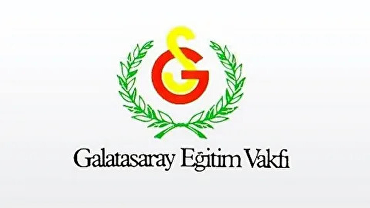 <br>1981 yılında Galatasaray Eğitim Vakfını kurdu.<br><br>Türkiye Eğitim Gönüllüleri Vakfının kurucuları arasında yer aldı.<br><br>Vehbi Koç'un kızı Suna Kıraç ile evlidir. Çiftin, İpek Kıraç adlı bir kızları vardır.<br><br>Türkiye'nin Otomobili Girişim Grubu'nun 5 ortağından biri olan Kıraç, projeden sağlık sorunları sebebiyle 2021 yılında çekildi.