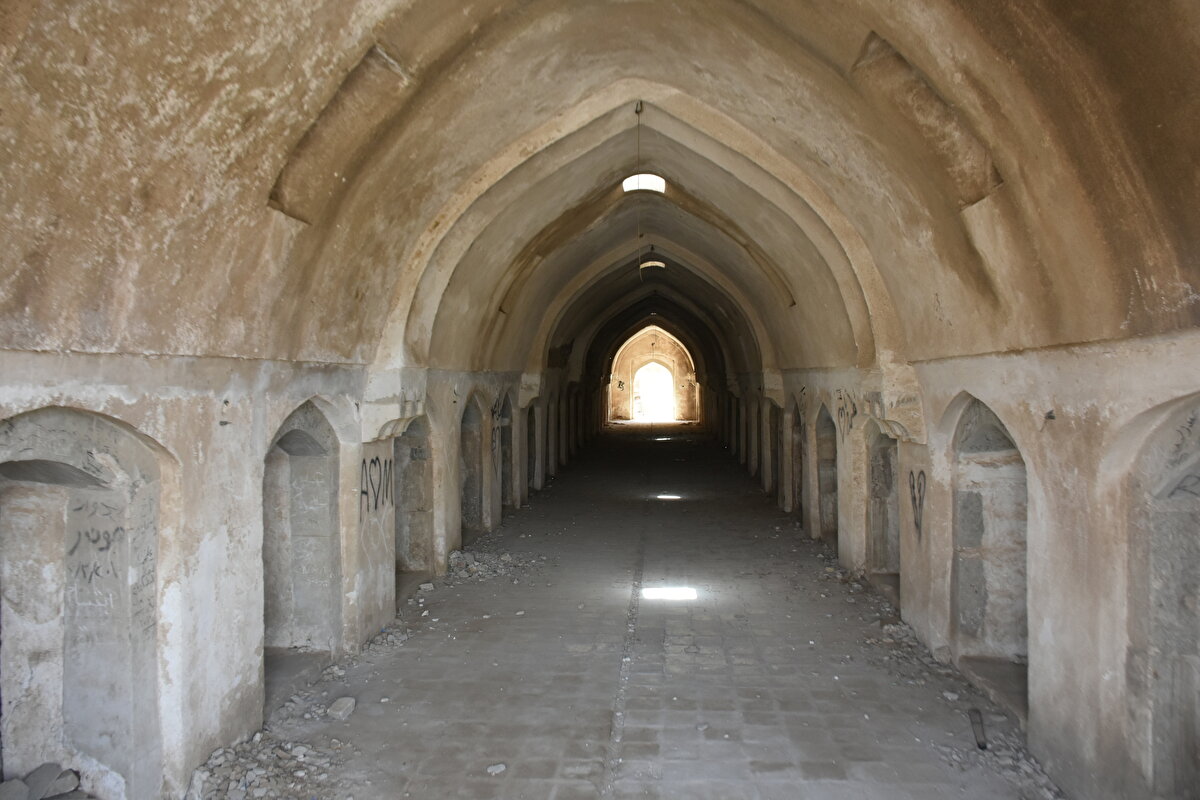 Mayıs 2021'de Birleşmiş Milletler Eğitim, Bilim ve Kültür Örgütü (UNESCO) tarafından Dünya Kültür Mirası Listesi'ne alındığı insanlığın ortak mirası olarak kabul edilen Kerkük Kalesi şimdilerde bakımsızlığı ile dikkat çekiyor.