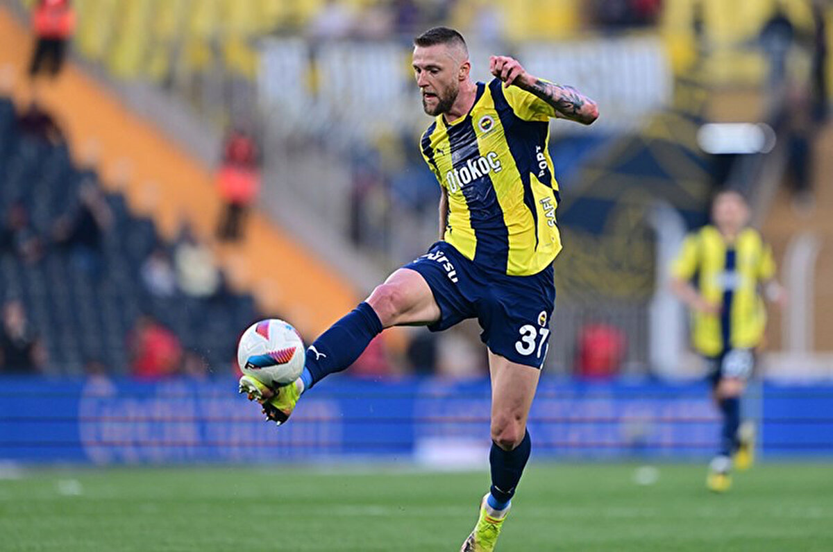 PSG'nin planları arasında yer almayan Skriniar'ın Fransız ekibiyle 2028 yazına kadar kontratı bulunuyor.<br>