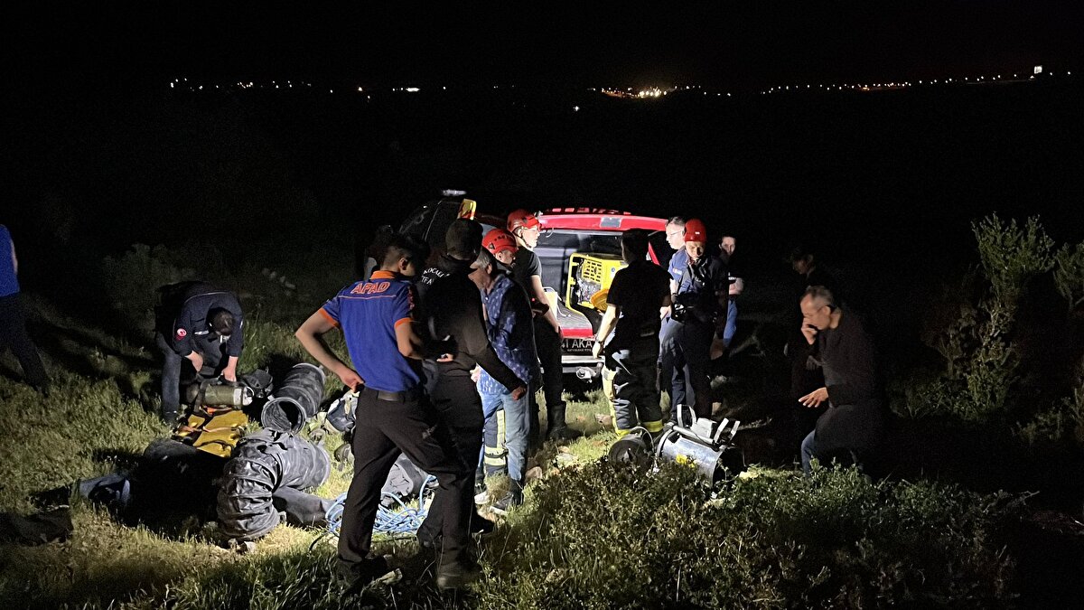 Cumhuriyet savcısı ile olay yerine gelerek inceleme yaptı. Operasyonun ardından hayatını kaybeden iki kişinin cesetleri incelenmek üzere Adli Tıp Kurumu morguna kaldırıldı.