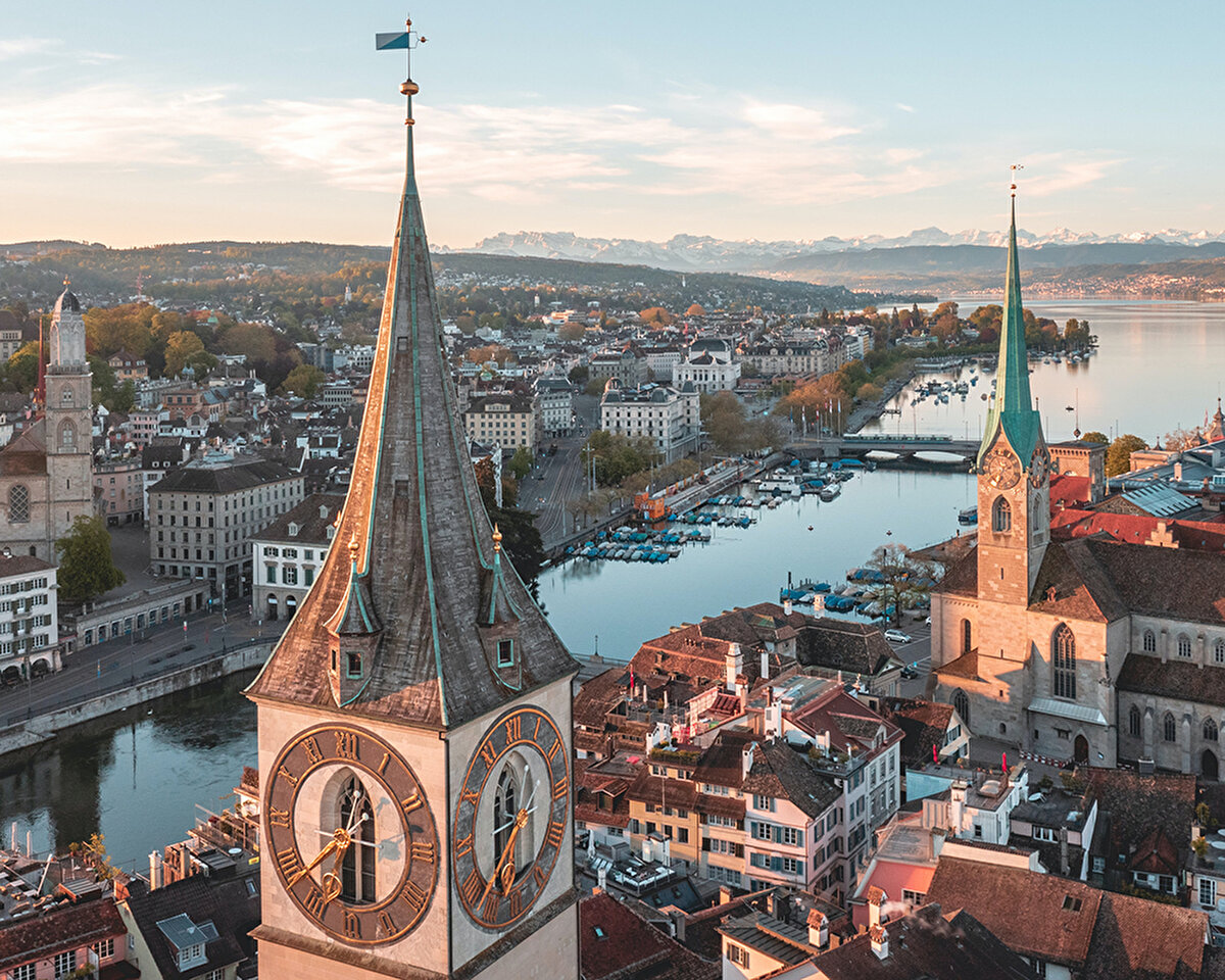 İsviçre<br><br>130 bin kişi