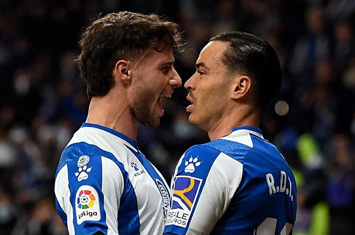 Sabah Gazetesi'nde yer alan habere göre; Espanyol ile sözleşmesi sezon sonunda bitecek olan oyuncu için ciddi teklifler var.<br>