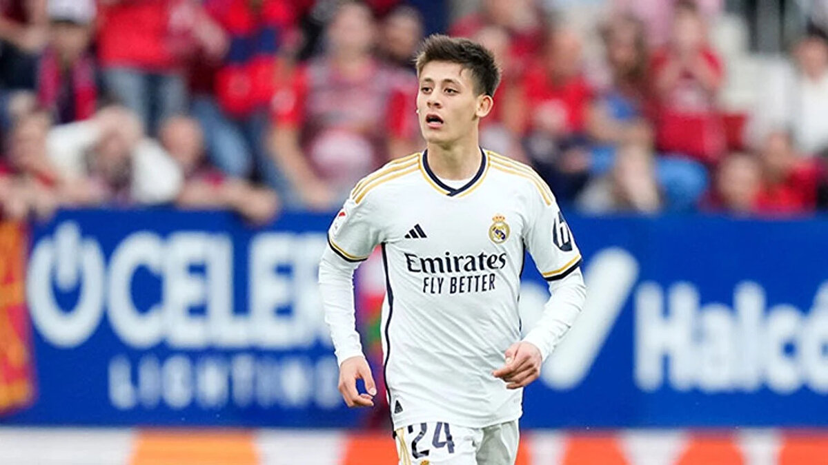 Haber detayında, Real Madrid'in genç yetenek hakkındaki bu planı için "Arda Güler'i Modric yapmak kulağa riskli geliyor olsa da..." ifadeleri kullanıldı.<br>