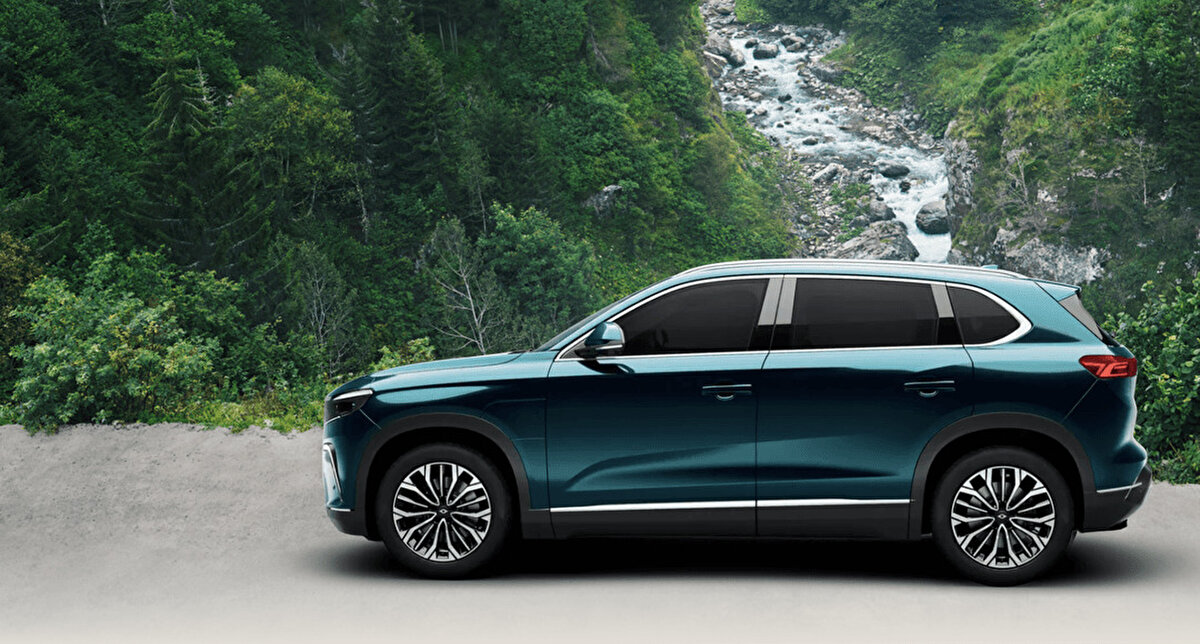 Fiyatların anlık olarak geçerli olduğu ve aracın teslimat tarihinde güncel fiyatların esas alınacağı bilgisi de paylaşıldı.