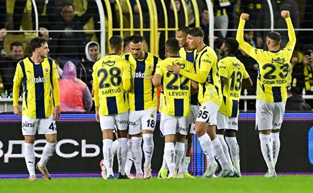 Sarı lacivertliler bu turu geçmesi halinde büyük ihtimalle yine bu 4’lüden biriyle play-off turunda karşılaşacak.<br>