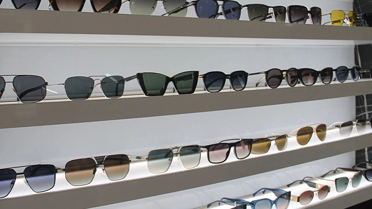 Yanlış bir güneş gözlüğü tercihi göz sağlınızı etkileyebilir. 