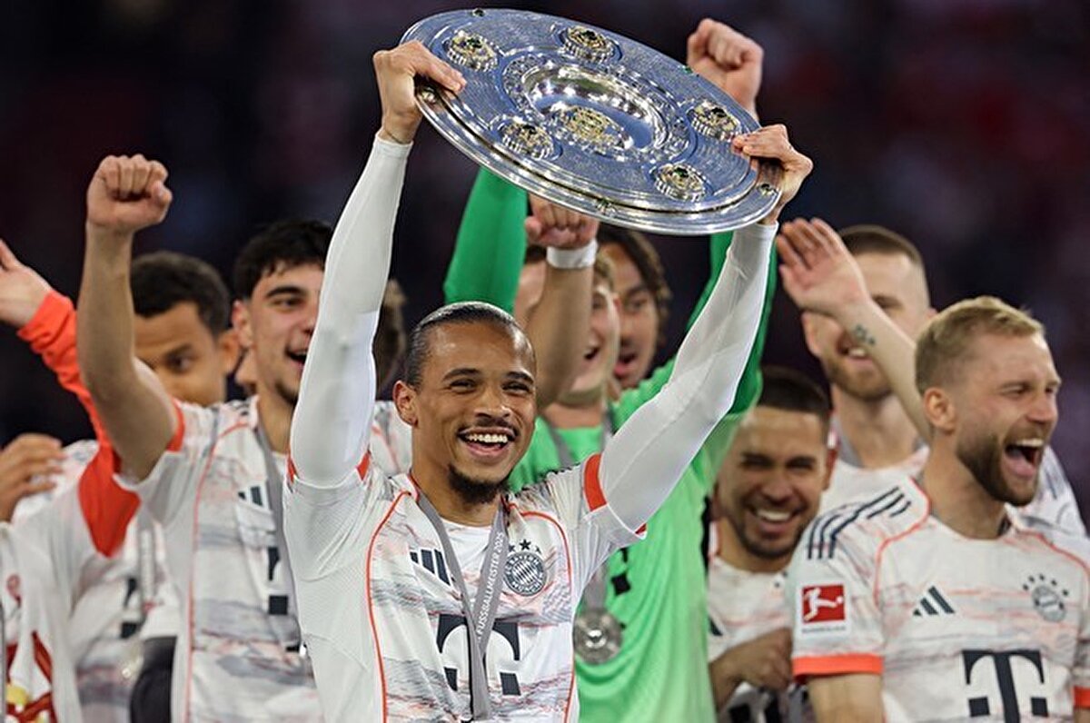 Öte yandan Bild, Sky Sport'un haberini doğruladı ve Galatasaray'ın Sane'ye yıllık net 10 milyon euro maaş ve 5 milyon euro bonustan oluşan teklif sunduğunu yazdı.<br>