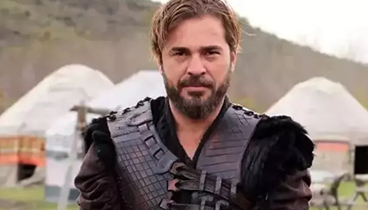 Düzyatan çiftinin Dubai'ye yerleşme kararındaki en büyük etkenin ise çocuklarının eğitimi olduğu iddiaları gündeme geldi.