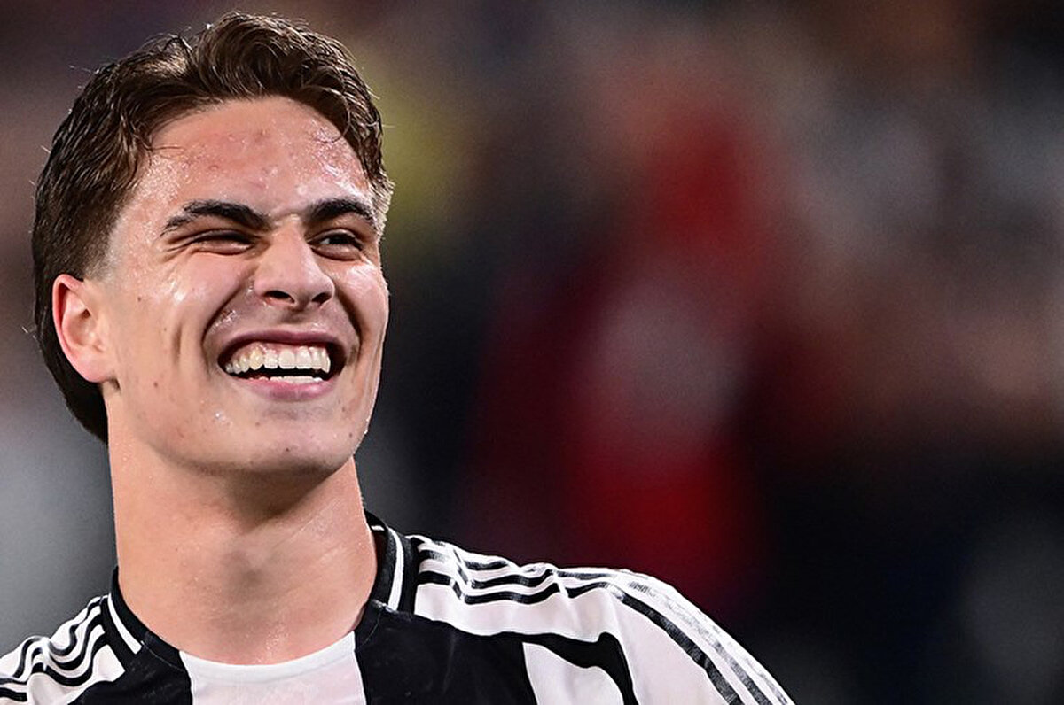 Juventus News24: "Bir ara bizzat Igor Tudor'un kendisi takıma Yıldız'ı daha çok aramalarını söyledi. Çünkü herkesin gözü önündeydi: Kenan, Pierluigi Penzo Stadı'nda takımın itici gücüydü; sadece skoru geçici olarak 1-1 yapan golüyle değil, aynı zamanda her oyunda getirdiği aurayla da."<br>