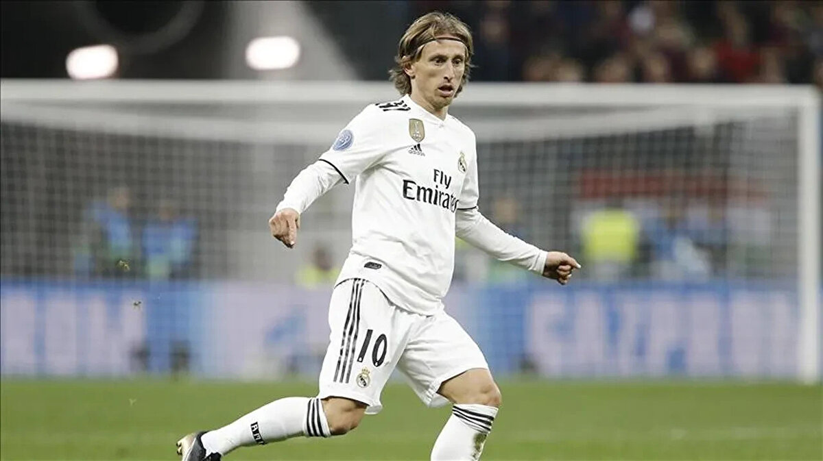 Luka Modric'in veda kararı 2017'den beri giydiği 10 numaralı formayı da boşa düşürdü. Peki geçmişte bu formayı kimler giymişti?