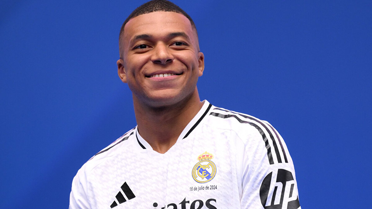 8 taraftar Mbappe yanıtını verirken
