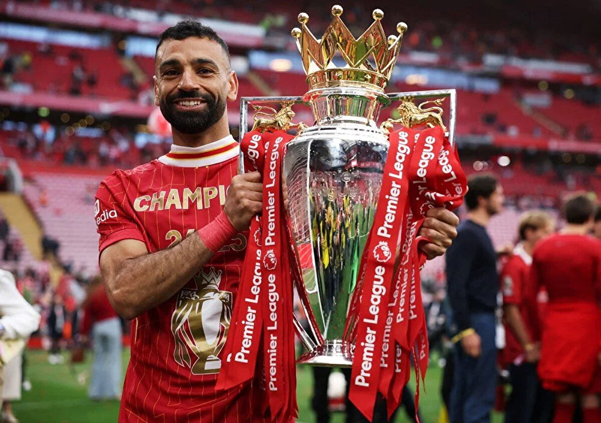 Ligdeki gol krallığı yarışında Newcastle United forması giyen Alexander Isak 23 golle ikinci, Manchester City'den Erling Haaland da 22 gol ile üçüncü sırada yer aldı.