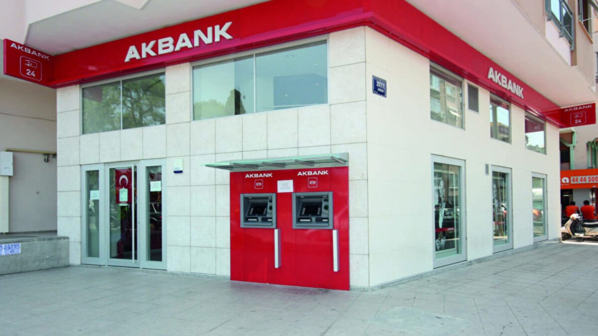 11) Akbank