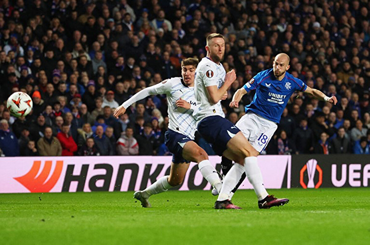 Bonservisi Wolfsburg'da olan Vaclav Cerny, Rangers ile geçirdiği başarılı sezonun ardından dikkatleri üzerine çekti.<br>