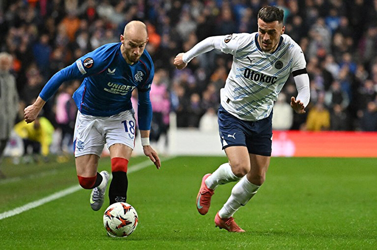 Piyasa değeri 9 milyon euro olarak gösterilen futbolcunun Alman ekibiyle 2027'ye kadar sözleşmesi bulunuyor.<br>