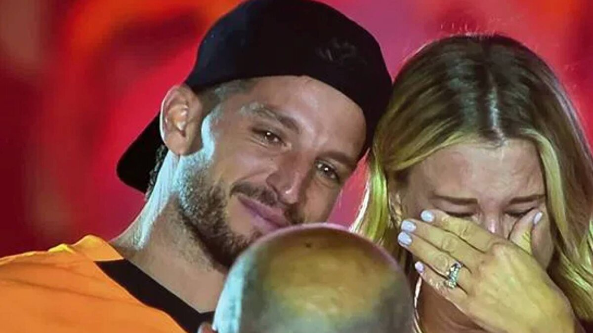 "Lucas'la aynı uçakta geldik. Tabii ki hayaller kuruyorduk gelirken. Şimdi baktığımız zaman mükemmel bir zaman geçirdiğimizi düşünüyorum. 3 şampiyonluk, 5 kupa, çok mutlu arkadaşlıklar ve 3 senede hayal edemeyeceğim mükemel anlar yaşadık"