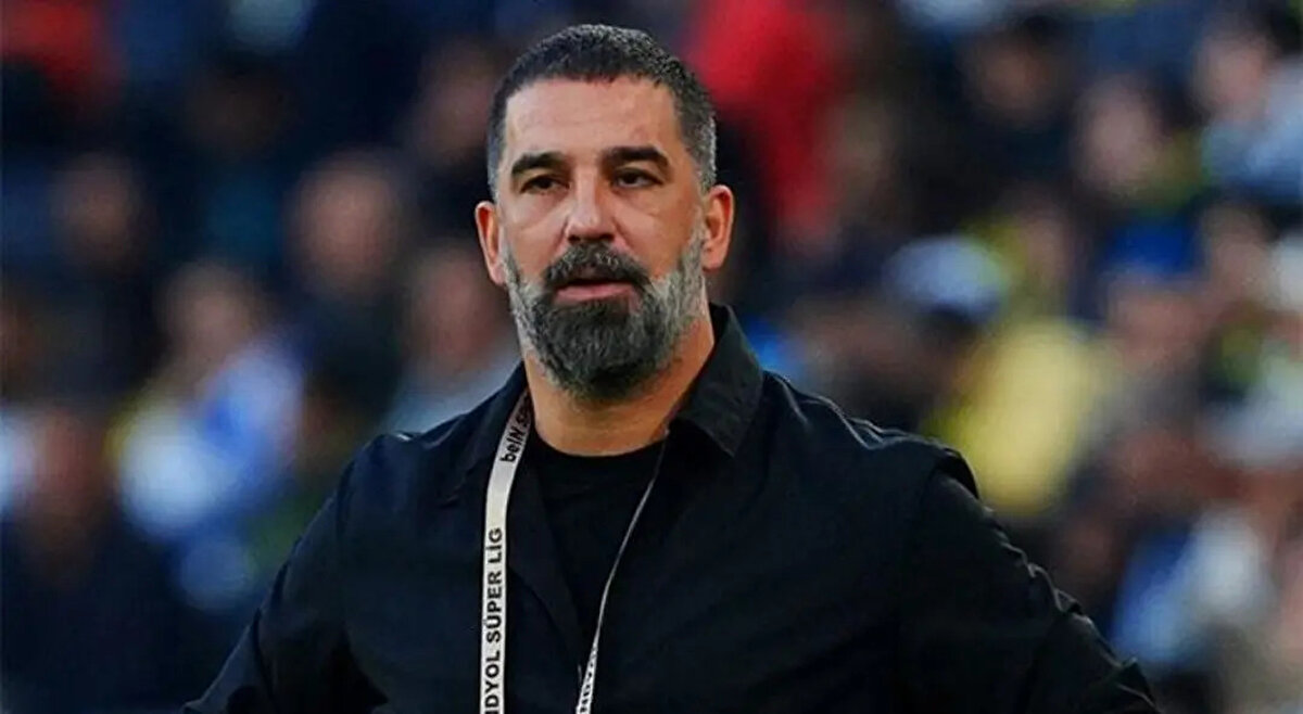 Eyüpspor ile oldukça başarılı işlere imza atan Arda Turan, Ukrayna'nın köklü kulübü Shakhtar Donetsk'in başına geçti.