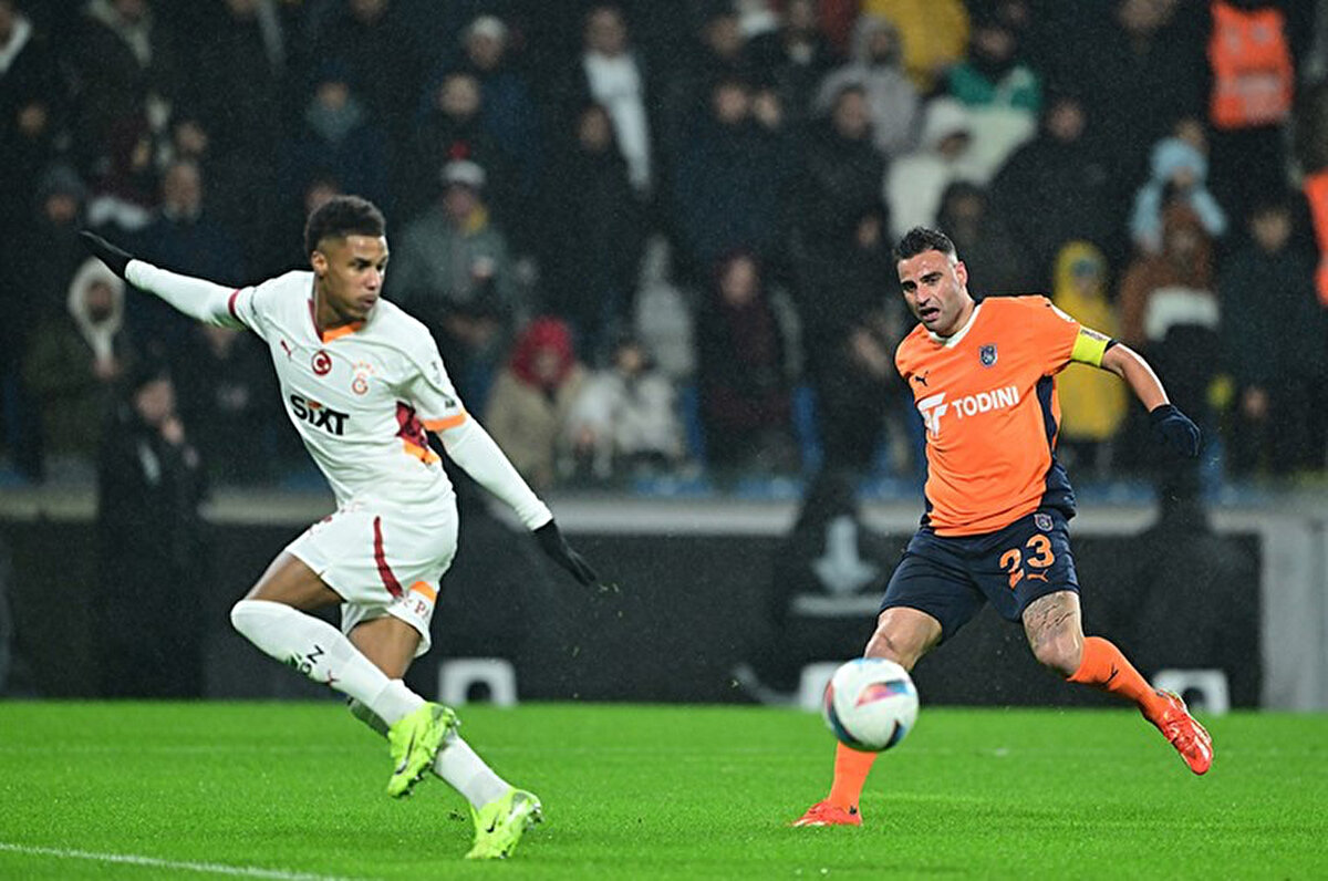Süper Lig'de bitime 2 hafta kala şampiyonluğunu ilan eden Galatasaray, sezonun son maçında yarın Başakşehir'i konuk edecek.<br>