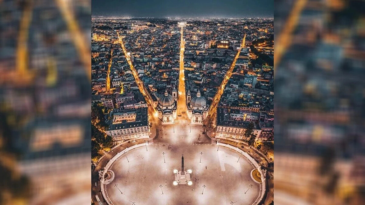 12. Üç Dişli Mızrak, Roma Via del Babuino, Via del Corso ve Via di Ripetta'nın Piazza del Popolo'dan görünüşü.<br><br>