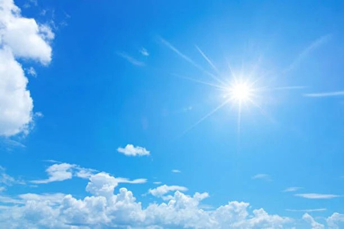 Bayramda İstanbul'da hava nasıl olacak?<br><br>İstanbul’da sıcaklık 30 dereceyi aşacak<br>Prof. Dr. Şen, "Bugün İstanbul için 23-24 derece diyoruz ama pazartesiden itibaren 26-27, hafta sonuna doğru ise 30 dereceyi geçecek bir sıcaklık var" diyerek uyarıda bulundu. 6 Haziran Kurban Bayramı'yla birlikte İstanbul'da da yaz havası etkili olacak.