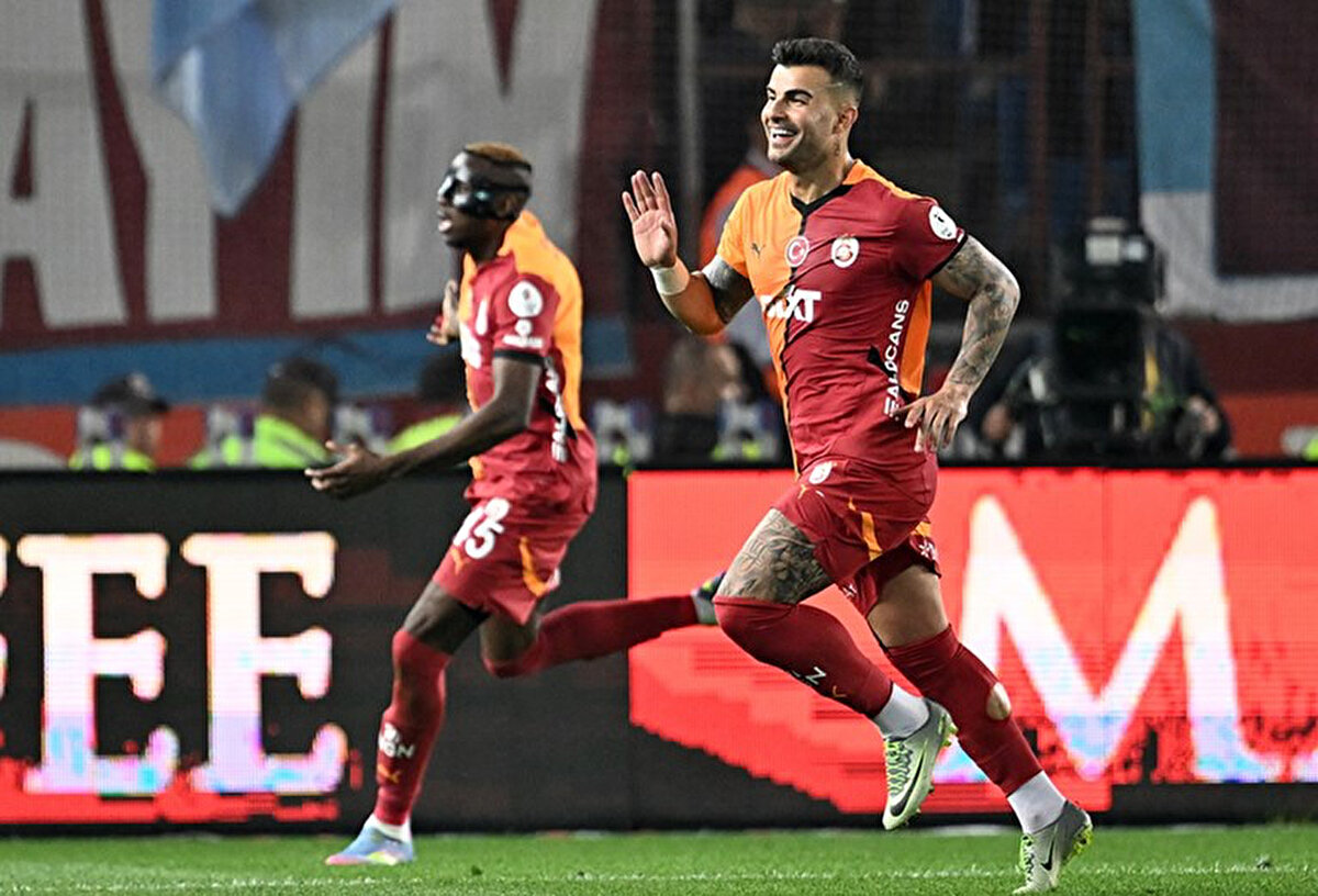 Muhabirin, "Ali Koç'un, 'Sen bu kadar eder misin?' sözleri için iyi ki demiş diyor musun?" sözlerine Abdülkerim Bardakcı, "Evet. Hayırlısı burasıymış. Galatasaray'a geldiğim için çok mutluyum, her gün şükrediyorum. Çocuklarım Galatasaraylı oldu, burada şampiyonluk yaşadılar. Nasibimde Galatasaray varmış. Güzel bir duygu." şeklinde cevap verdi.<br>