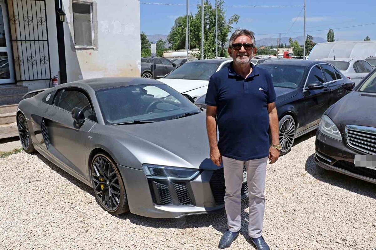 Antalya Otoparkçılar ve Oto Yıkamacılar Derneği Başkanı Mustafa Hakan Topçu, tasfiye süreci tamamlanmadığı için yıllardır otoparklarda bekleyen araçların hem ekonomik değer kaybına uğradığını hem de vatandaşları mağdur ettiğini belirtti. Topçu, yediemin otoparklarında bekletilen araçların satışa çıkarılmaması nedeniyle ciddi sorunlar yaşandığını söyledi.